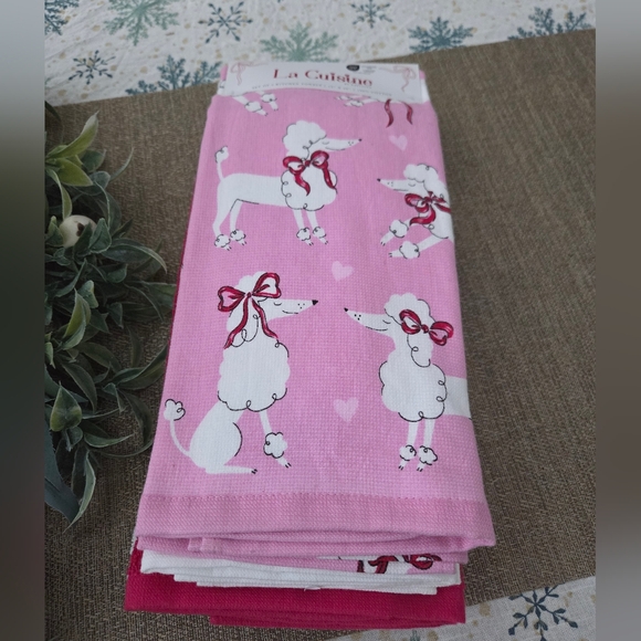 La Cuisine Pink Poodle Print Kitchen Towels - Picture 3 of 6